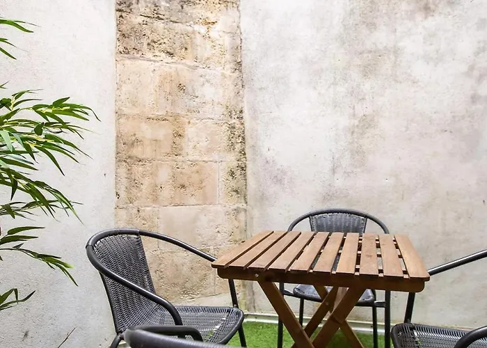 Le Duplex De Merciers Coeur De Apartamento *