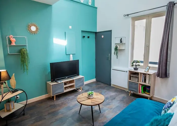 Le Duplex De Merciers Coeur De Apartamento *